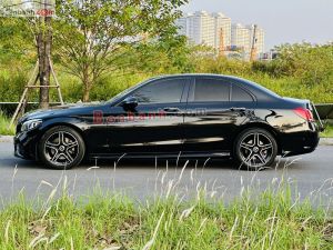 Xe Mercedes Benz C300 AMG 2021