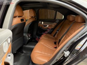 Xe Mercedes Benz C300 AMG 2020
