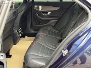 Xe Mercedes Benz C300 AMG 2019