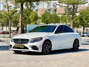 Xe Mercedes Benz C300 AMG 2018