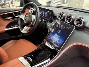 Xe Mercedes Benz C200 Avantgarde 2022