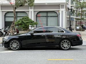 Xe Mercedes Benz E300 AMG 2022