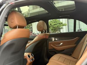 Xe Mercedes Benz E300 AMG 2022